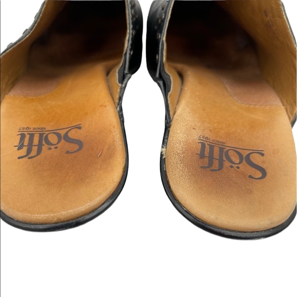 Sofft Black Leather Studs Mules Clogs Shoes Size 9 EUC - Picture 8 of 9